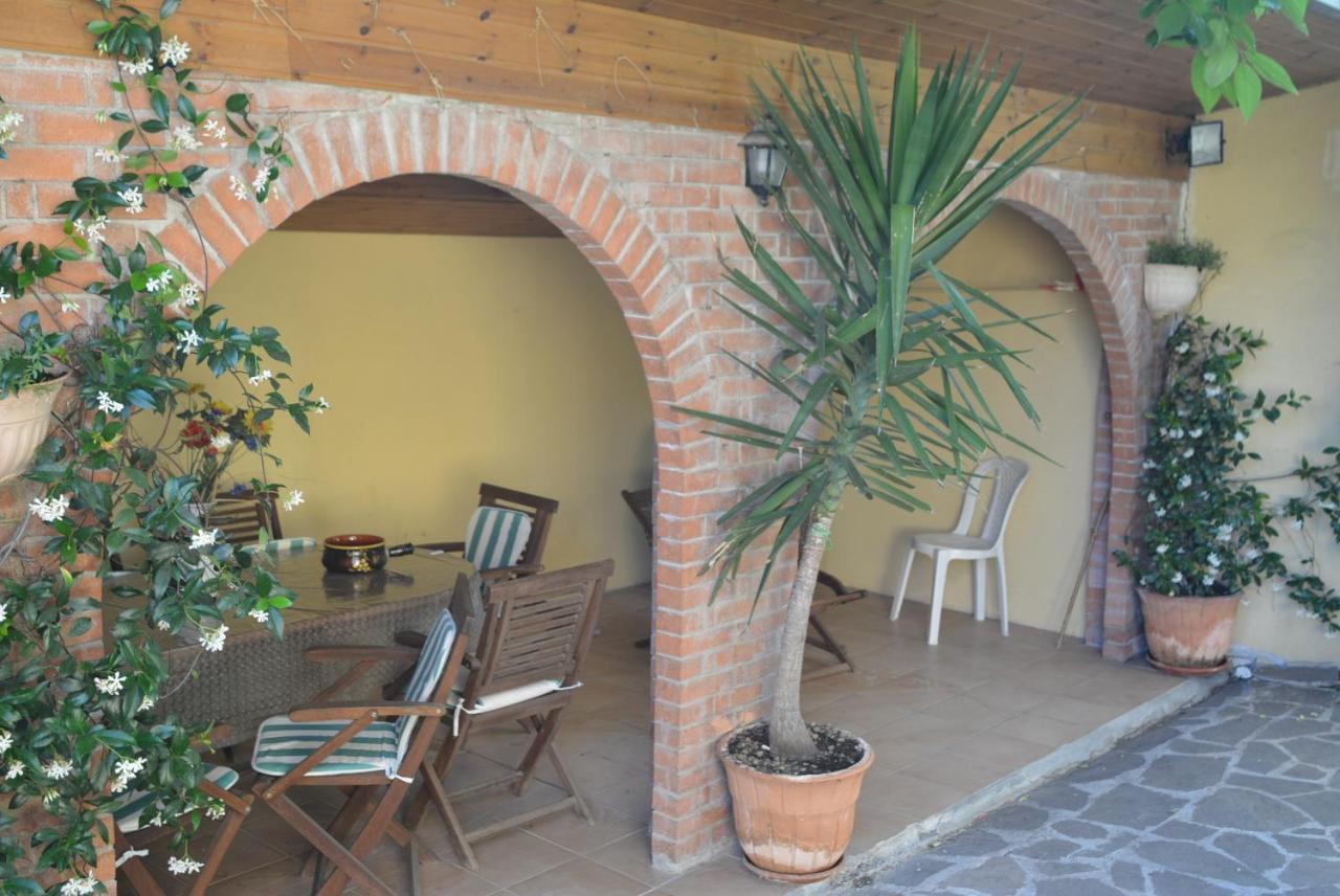 Villa Mischianti Губбио Экстерьер фото
